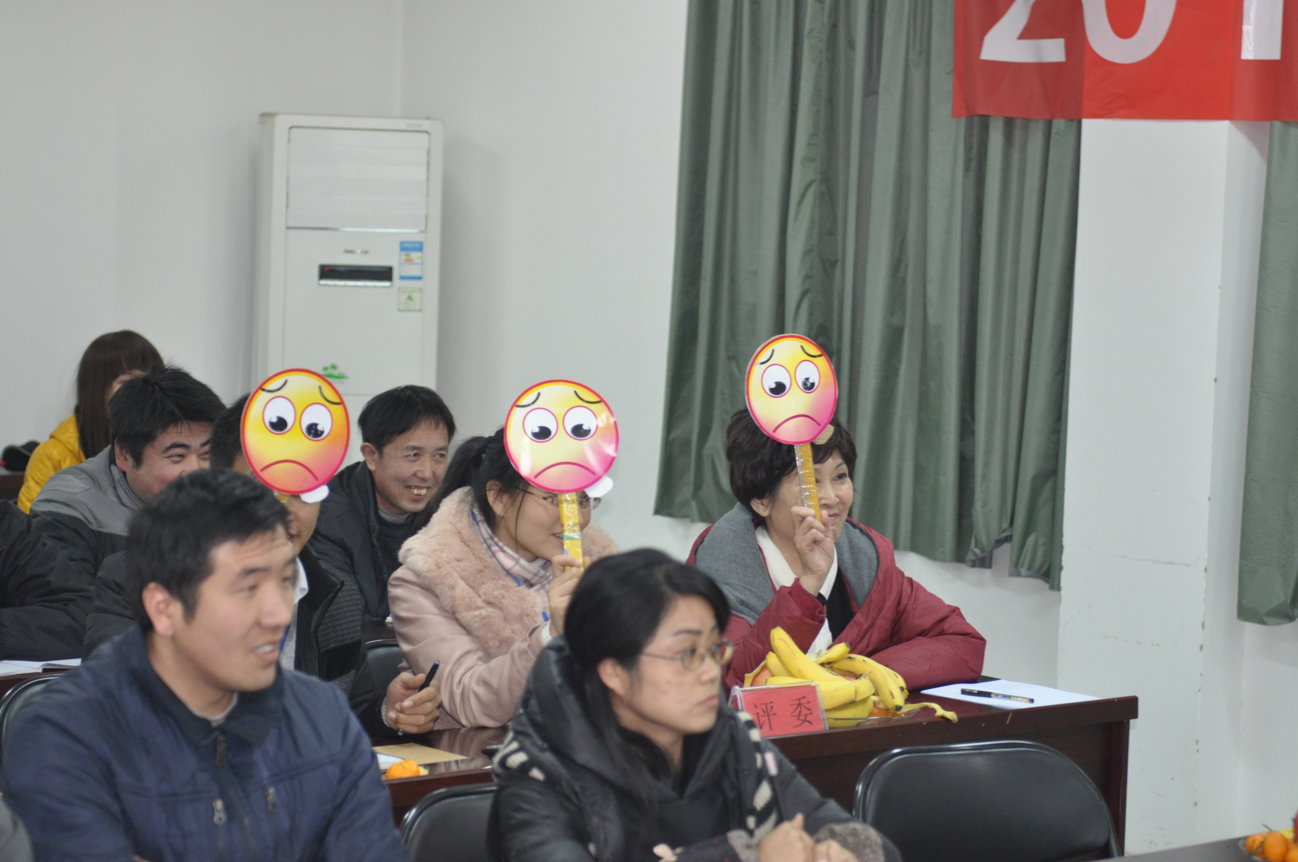 河南路友機械2014年配件知識競賽，對于問(wèn)答不對的選手，我們絕不手軟