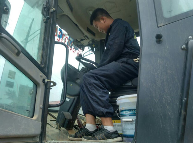 徐工道路服務(wù)檢車(chē)車(chē)輛制動(dòng)系統