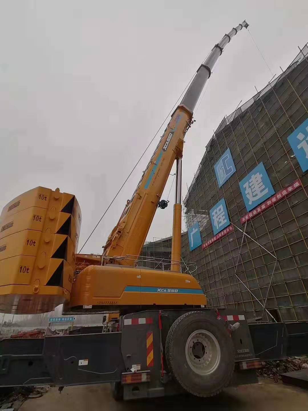 徐工XCA300吊車(chē)
