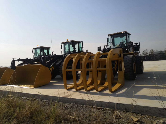 徐工鏟車(chē)批量助力永城市長(cháng)青生物質(zhì)能熱電有限公司