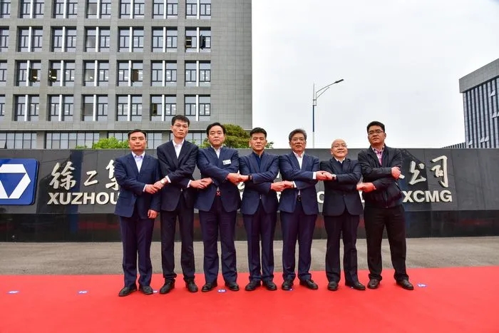 徐工起重機械事業(yè)部啟動(dòng)2020“金專(zhuān)服務(wù)·成功之路”免費維護日行動(dòng) 徐工起重機械事業(yè)部啟動(dòng)2020“金專(zhuān)服務(wù)·成功之路”免費維護日行動(dòng)
