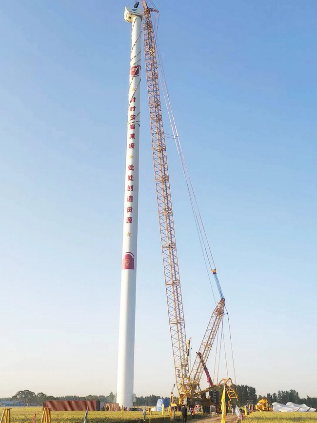 徐工XGC11000起重機在開(kāi)封蘭考施工