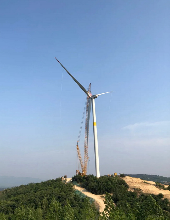 徐工XGC11000起重機在駐馬店沁陽(yáng)施工 徐工XGC11000起重機在駐馬店沁陽(yáng)施工