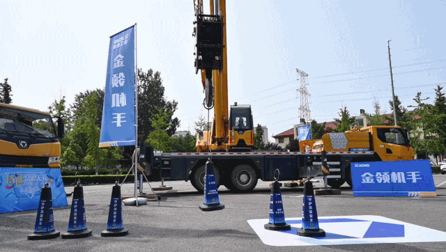 培訓基地還引進(jìn)了專(zhuān)業(yè)的實(shí)操模擬機