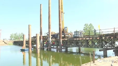 徐工起重機助力江蘇鹽城204國道響水繞城段改擴建工程建設