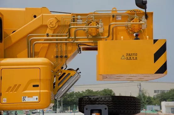 徐工QY25K5C_I吊車(chē)操控性依舊精準、高效，核心優(yōu)勢體驗明顯