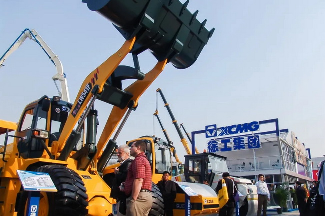 2005年，徐工全新推出的LW541F裝載機