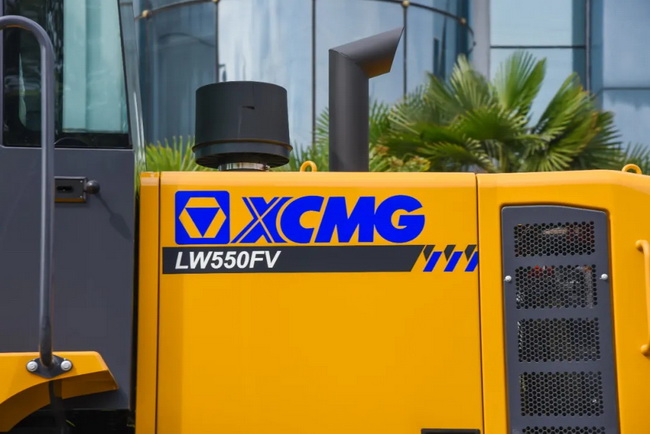 徐工LW550FV裝載機車(chē)速快、油耗低