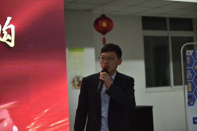 徐工挖機廠(chǎng)家代表何金龍