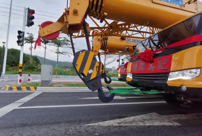 徐工起重機“豪華車(chē)隊”