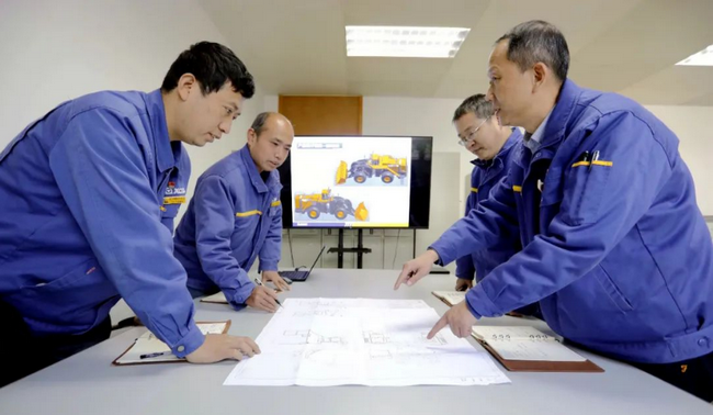 徐工大噸位裝載機技術(shù)研發(fā)團隊