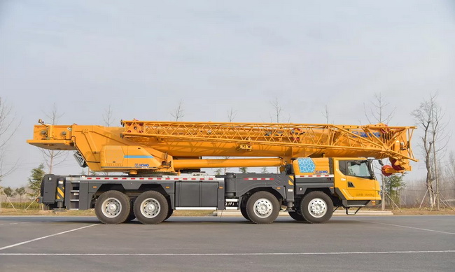 徐工XCT75L7起重機擁有七節“U型”65米主臂