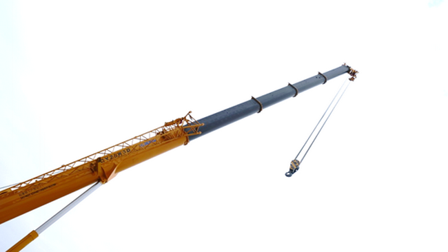 徐工QY25K5D-I汽車(chē)起重機采用單板式臂頭