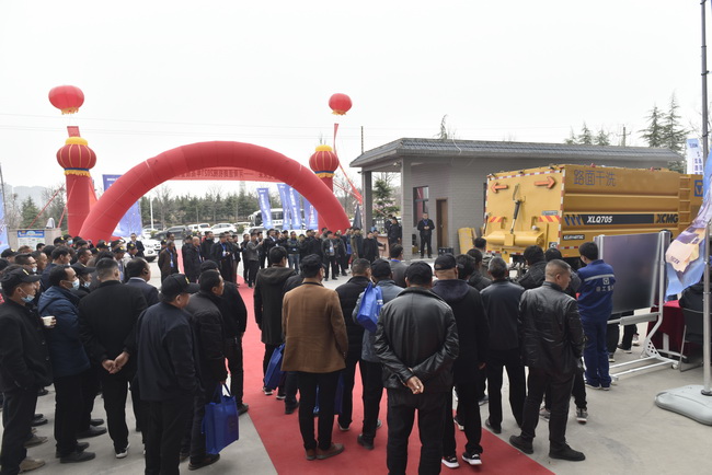 徐工清掃車(chē)現場(chǎng)展示