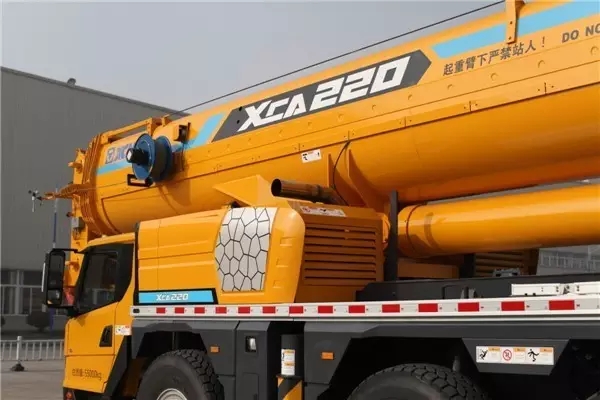 XCA220全地面起重機應用9項G一代核心技術(shù)