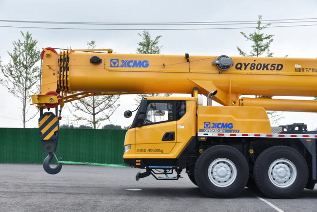 徐工QY80K5D吊車(chē)