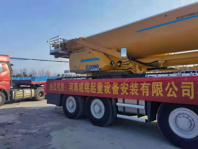 徐工起重機批量交付河南成銘起重設備公司