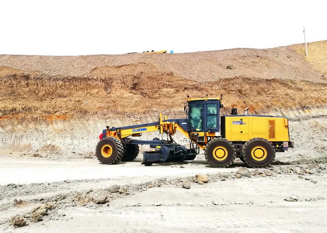 徐工礦用平地機GR3505內蒙古礦區道路平整