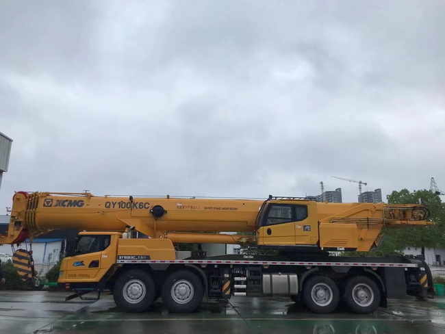 徐工QY100K6C_1國六吊車(chē)交付南陽(yáng)曹老板