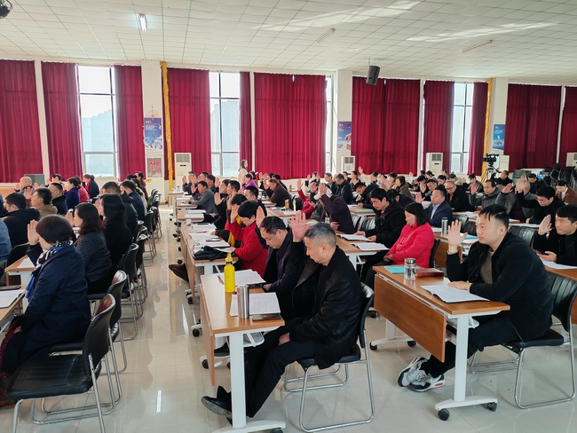 現場(chǎng)投票表決