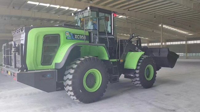 徐工XC958-EV純電動(dòng)裝載機